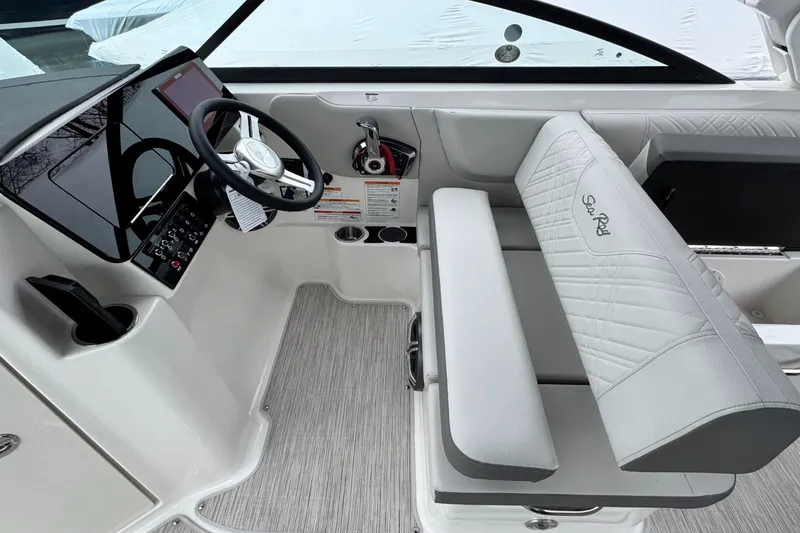 Slide: The Image of Sea Ray SDX 250 Outboard 2026 - 22