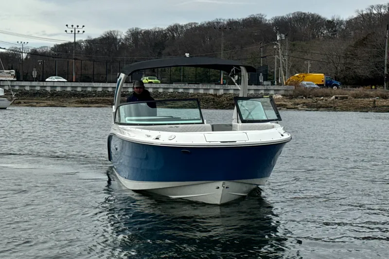 Slide: The Image of Sea Ray SDX 250 Outboard 2026 - 3