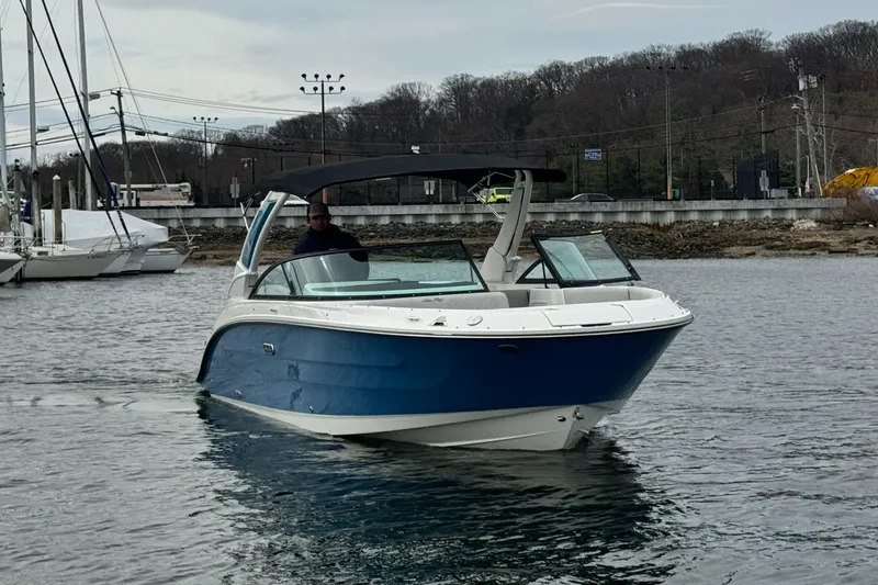 Slide: The Image of Sea Ray SDX 250 Outboard 2026 - 43