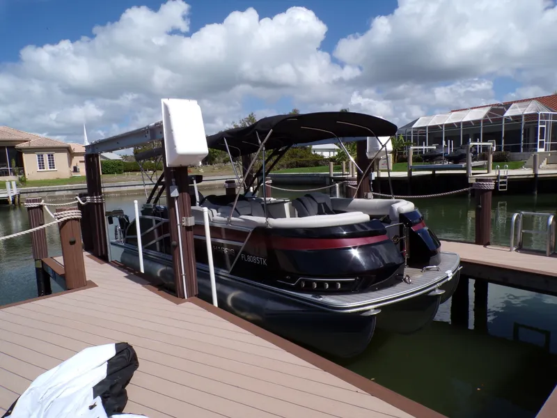 Slide: The Image of Harris GRAND MARINER 23 2022 - 2