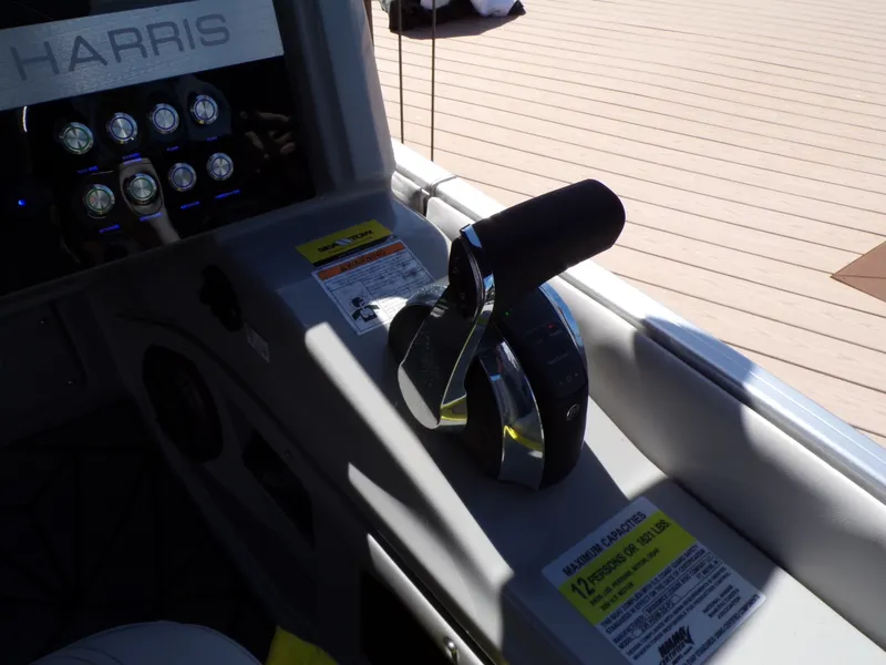 Slide: The Image of Harris GRAND MARINER 23 2022 - 24