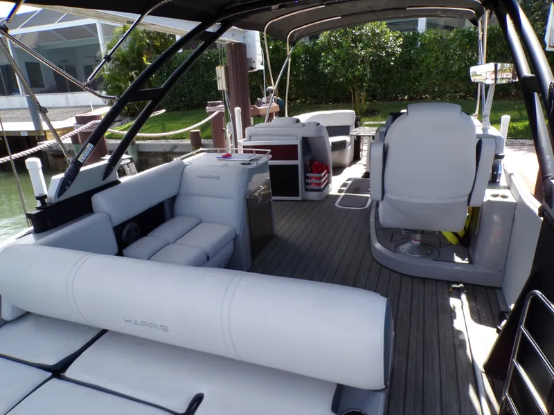 Slide: The Image of Harris GRAND MARINER 23 2022 - 47