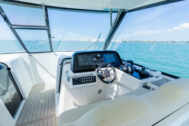 Slide: The Image of Aquila 36 SPORT 2019 - 14