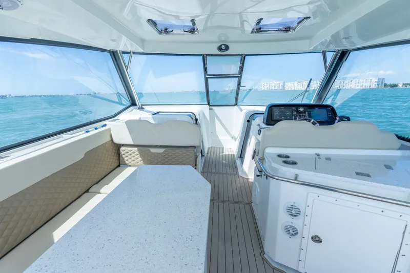 Slide: The Image of Aquila 36 SPORT 2019 - 22