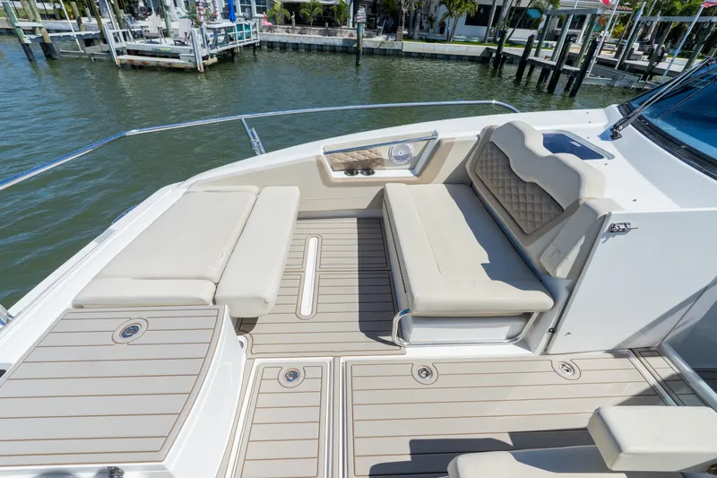 Slide: The Image of Aquila 36 SPORT 2019 - 33