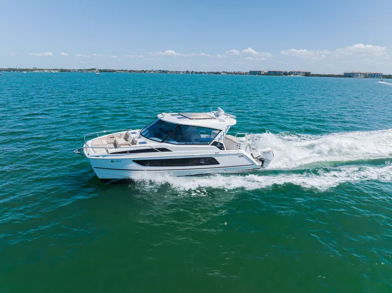 Slide: The Image of Aquila 36 SPORT 2019 - 7