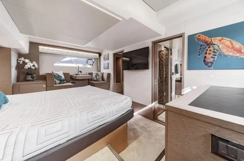 Slide: The Image of Prestige 560 2018 - 17