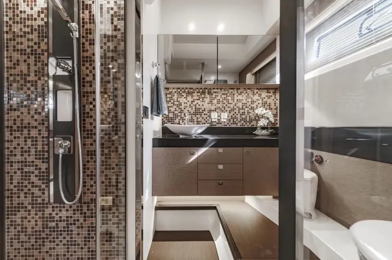 Slide: The Image of Prestige 560 2018 - 19