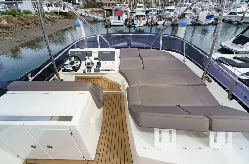 Slide: The Image of Prestige 560 2018 - 3