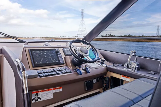 Slide: The Image of Prestige 560 2018 - 32