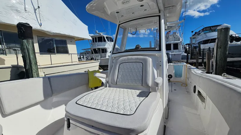 Slide: The Image of Sea Fox 268 COMMANDER 2024 - 17