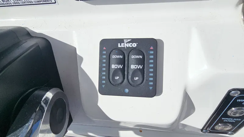 Slide: The Image of Sea Fox 268 COMMANDER 2024 - 34