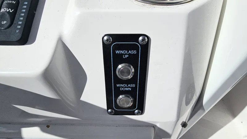 Slide: The Image of Sea Fox 268 COMMANDER 2024 - 35