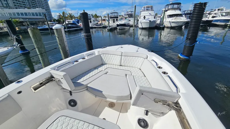 Slide: The Image of Sea Fox 268 COMMANDER 2024 - 38