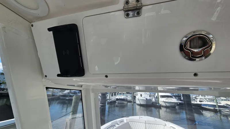 Slide: The Image of Sea Fox 268 COMMANDER 2024 - 55