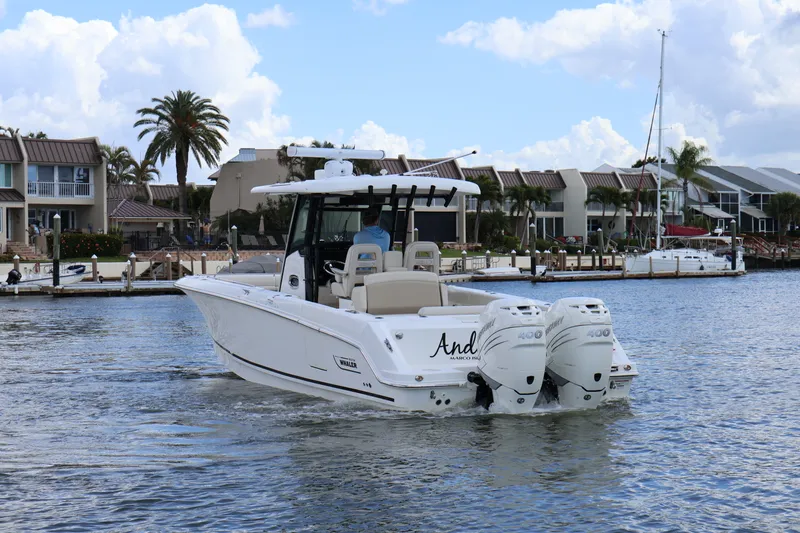 Slide: The Image of Boston Whaler 330 Outrage 2023 - 13