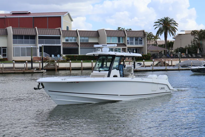 Slide: The Image of Boston Whaler 330 Outrage 2023 - 22