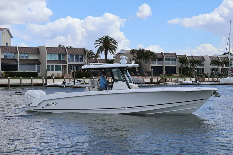 Slide: The Image of Boston Whaler 330 Outrage 2023 - 5