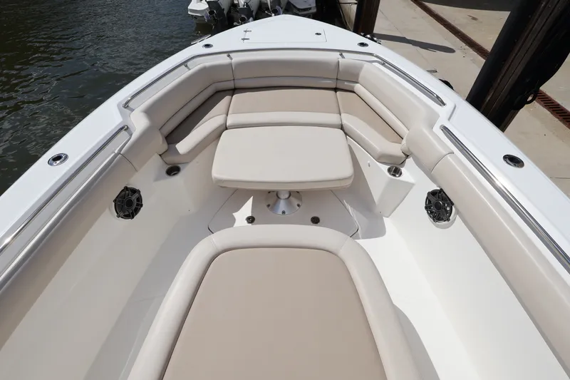 Slide: The Image of Boston Whaler 330 Outrage 2023 - 50