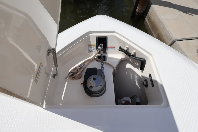Slide: The Image of Boston Whaler 330 Outrage 2023 - 53