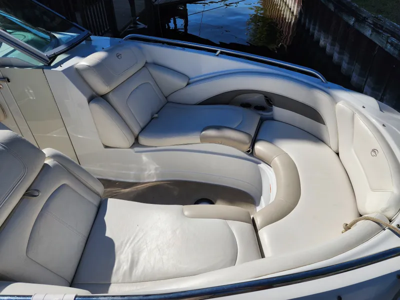 Slide: The Image of Crownline Boats 240LS 2009 - 6