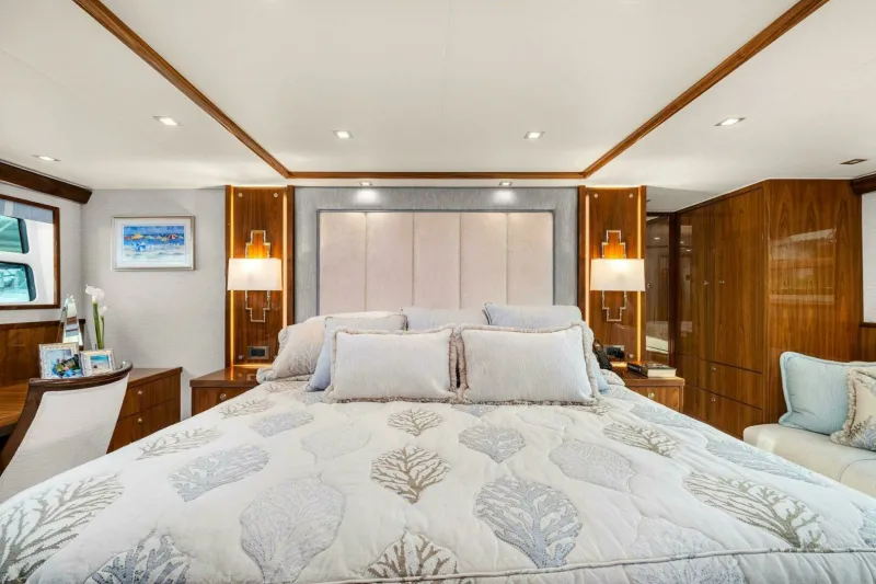 Slide: The Image of Model 75 Motor Yacht Category Motor Yachts 2022 - 18