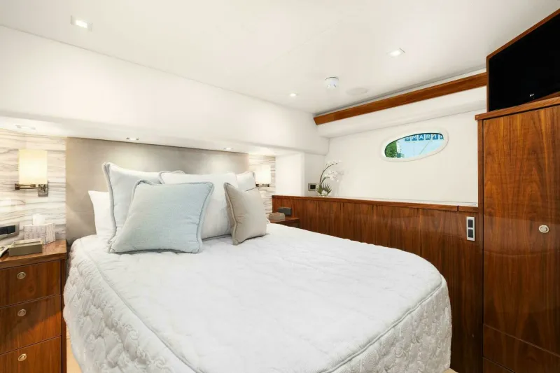 Slide: The Image of Model 75 Motor Yacht Category Motor Yachts 2022 - 50