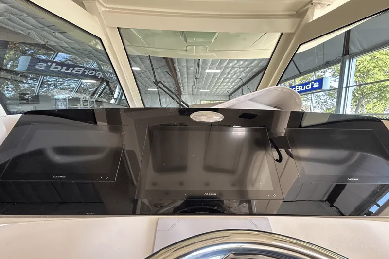 Slide: The Image of Scout 357 LXF 2025 - 16