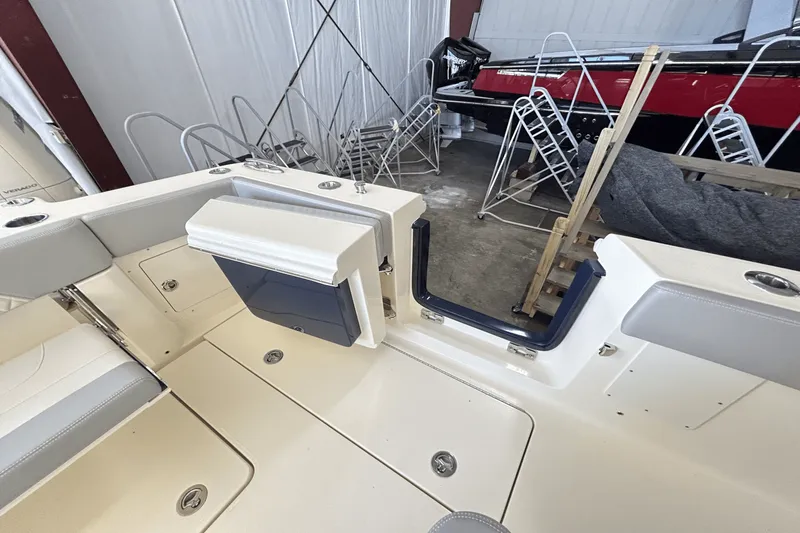 Slide: The Image of Scout 357 LXF 2025 - 9