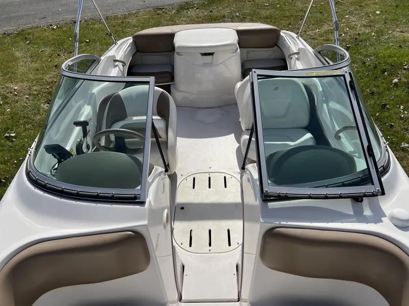 Slide: The Image of Four Winns 180 HORIZON 2007 - 22