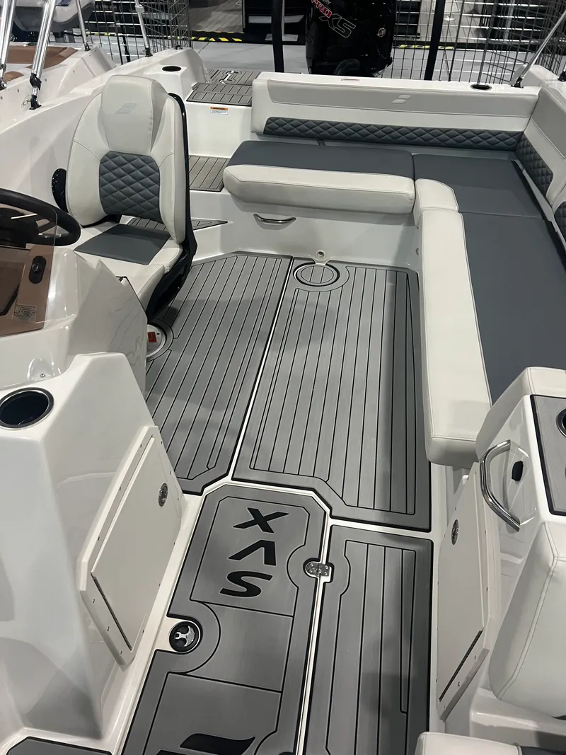 Slide: The Image of Starcraft 211SVX OB 2025 - 12