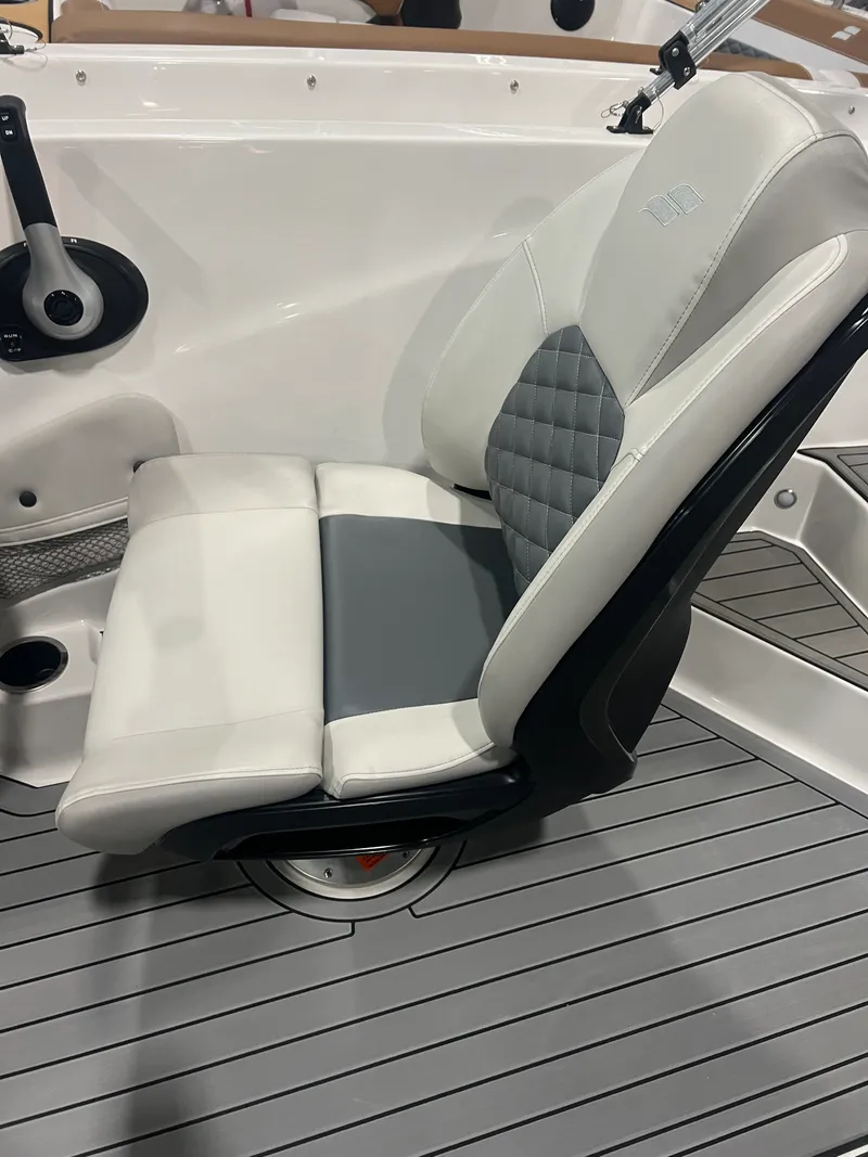 Slide: The Image of Starcraft 211SVX OB 2025 - 13