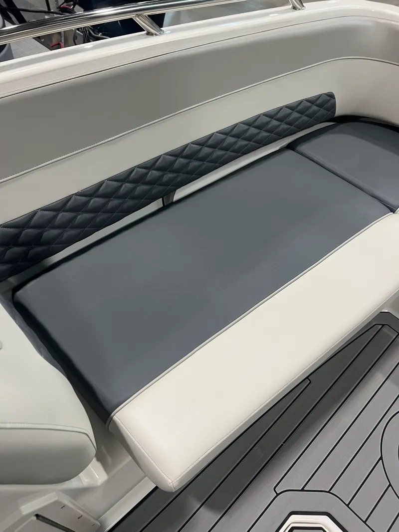 Slide: The Image of Starcraft 211SVX OB 2025 - 8