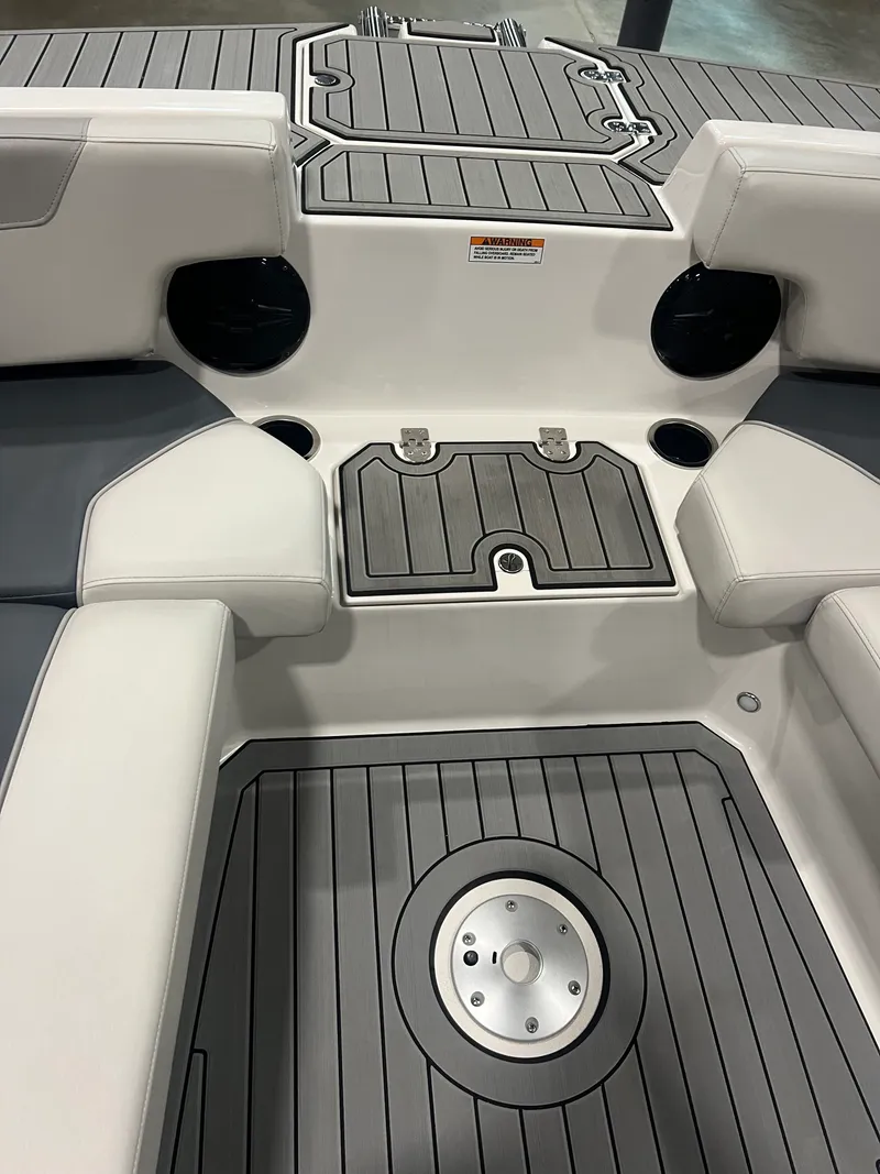 Slide: The Image of Starcraft 211SVX OB 2025 - 9