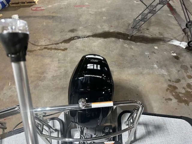 Slide: The Image of Harris 230 Cruiser 2025 - 10