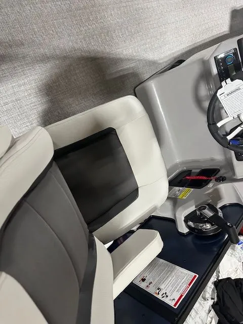 Slide: The Image of Harris 230 Cruiser 2025 - 4