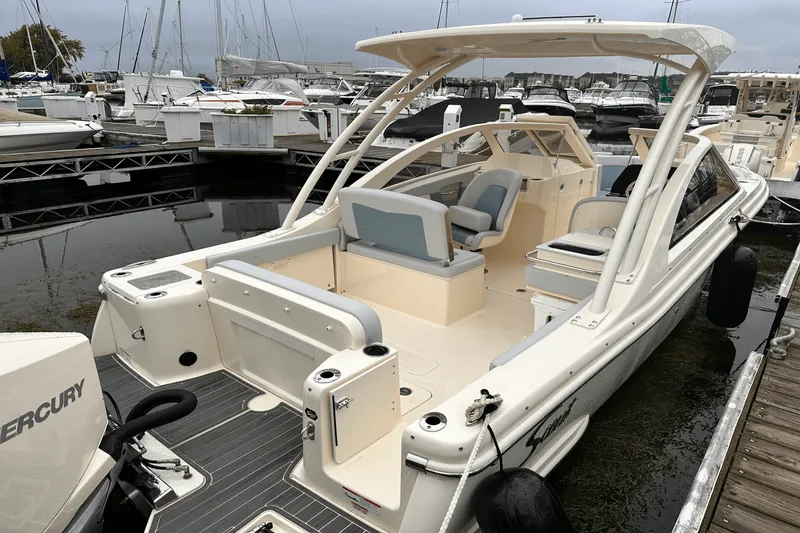 Slide: The Image of Scout 240 Dorado 2025 - 3