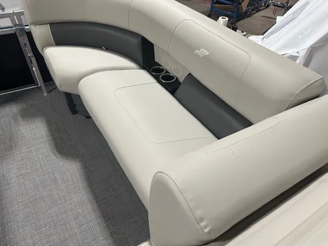 Slide: The Image of Starcraft LX 20 F 2025 - 2