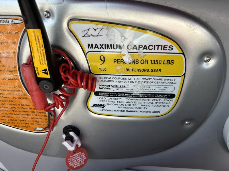 Slide: The Image of Nautique 211 LTD 2005 - 9