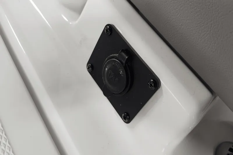 Slide: The Image of Four Winns H2 2025 - 21