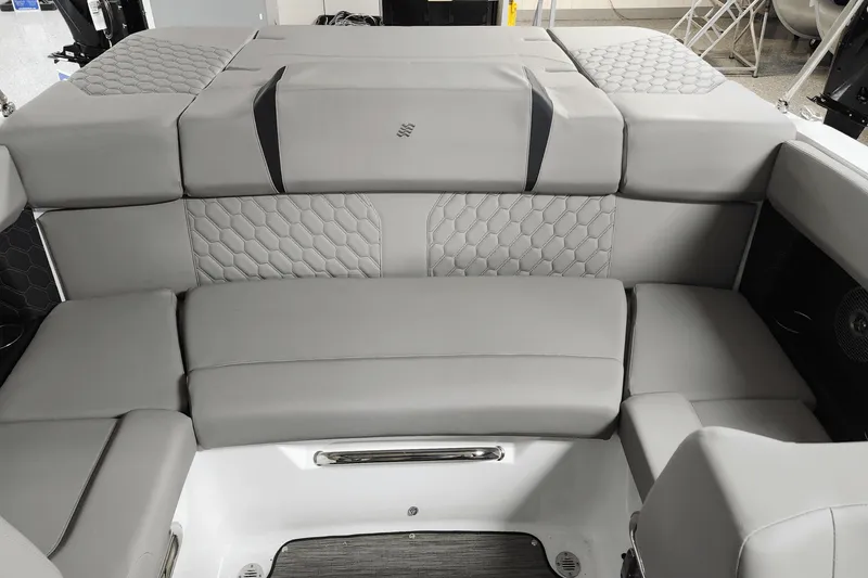 Slide: The Image of Four Winns H2 2025 - 23