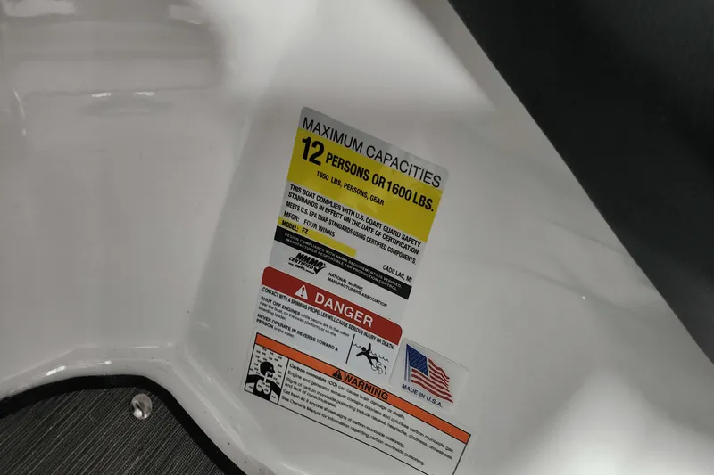 Slide: The Image of Four Winns H2 2025 - 29