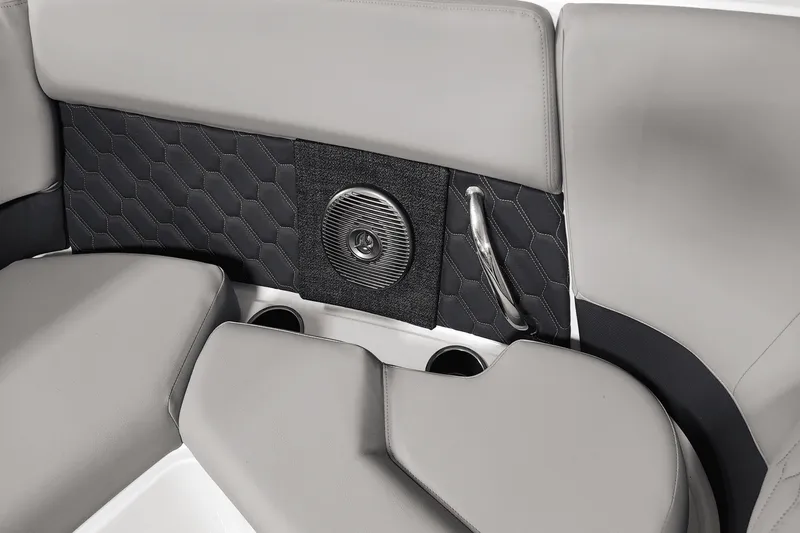 Slide: The Image of Four Winns H2 2025 - 30