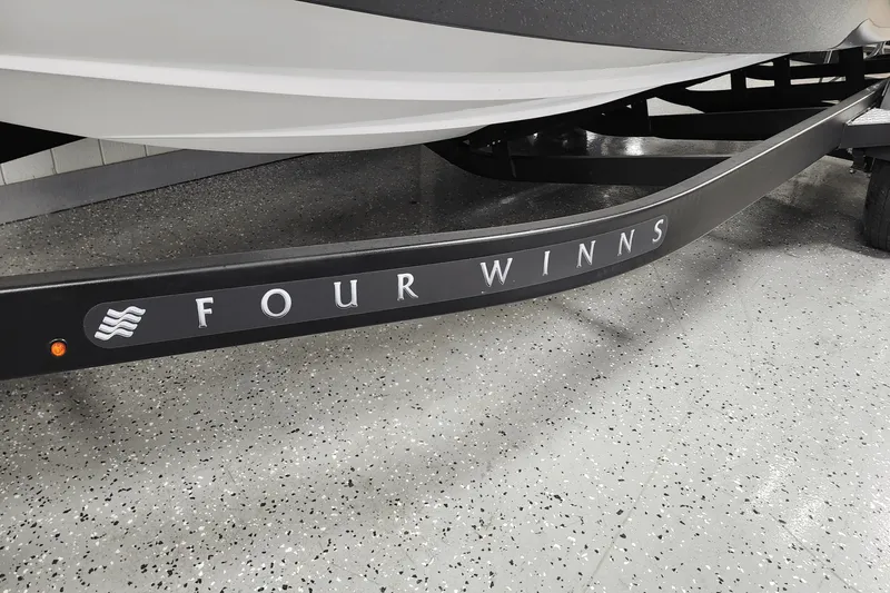 Slide: The Image of Four Winns H2 2025 - 57