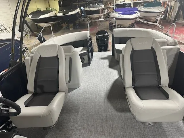 Slide: The Image of Harris 210 Cruiser 2025 - 10