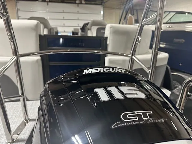 Slide: The Image of Harris 210 Cruiser 2025 - 12