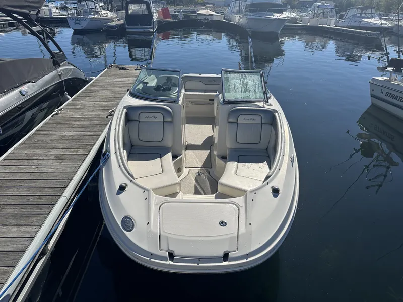 Slide: The Image of Sea Ray 210 SUNDECK 2008 - 2