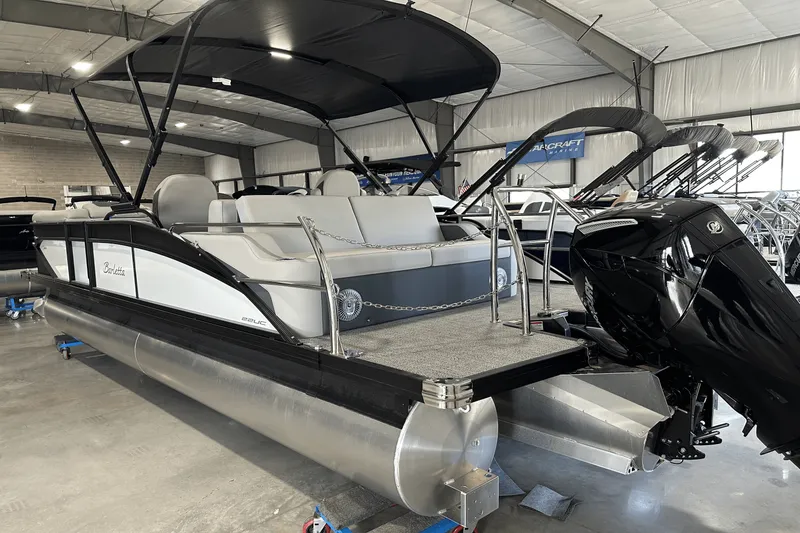 Slide: The Image of Barletta Cabrio 2025 - 3