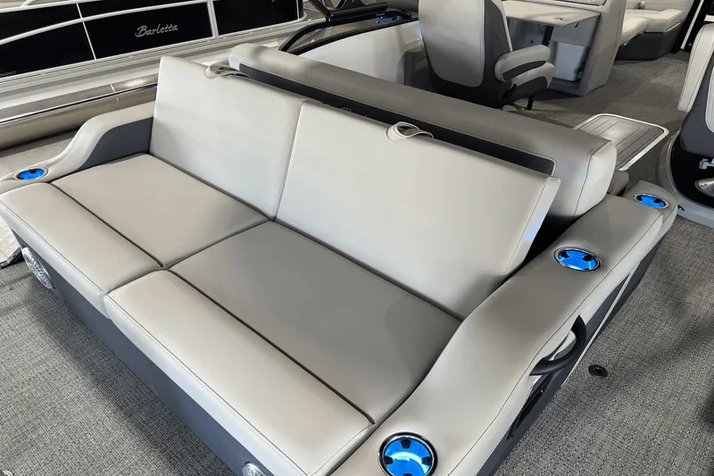 Slide: The Image of Barletta Cabrio 2025 - 32
