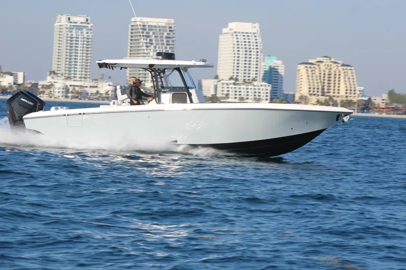 Slide: The Image of Fountain 34 Center Console 2025 - 1